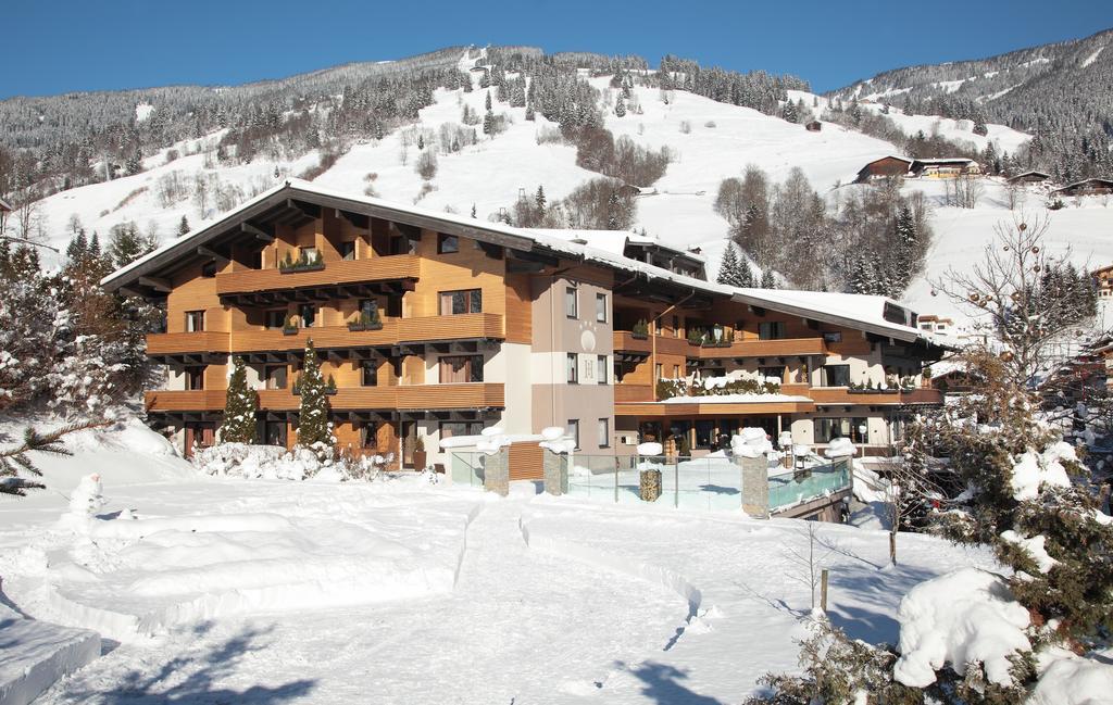 Hotel Interstar Saalbach-Hinterglemm Exterior photo