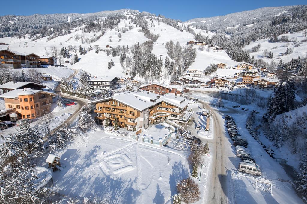 Hotel Interstar Saalbach-Hinterglemm Exterior photo