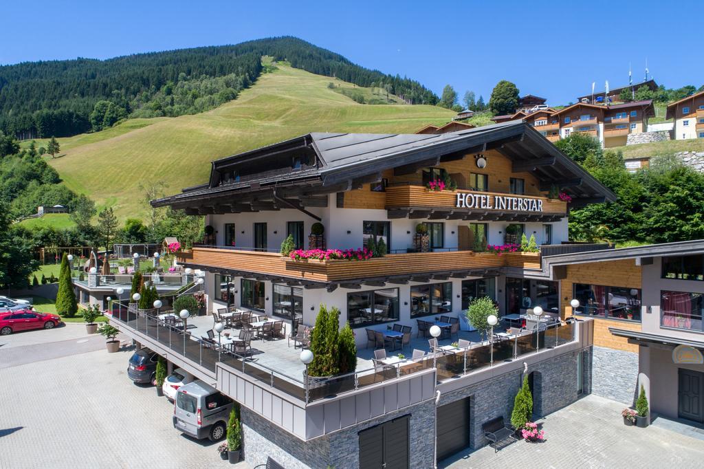 Hotel Interstar Saalbach-Hinterglemm Exterior photo
