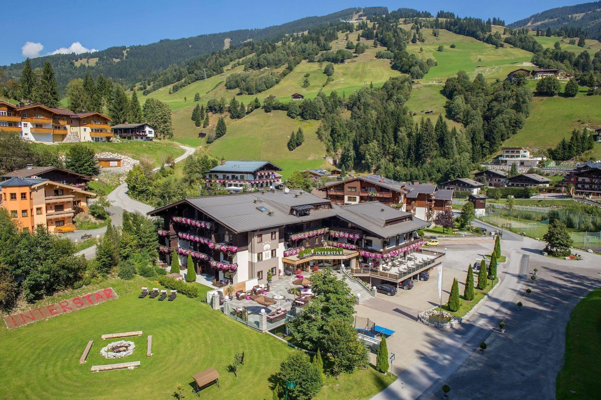 Hotel Interstar Saalbach-Hinterglemm Exterior photo