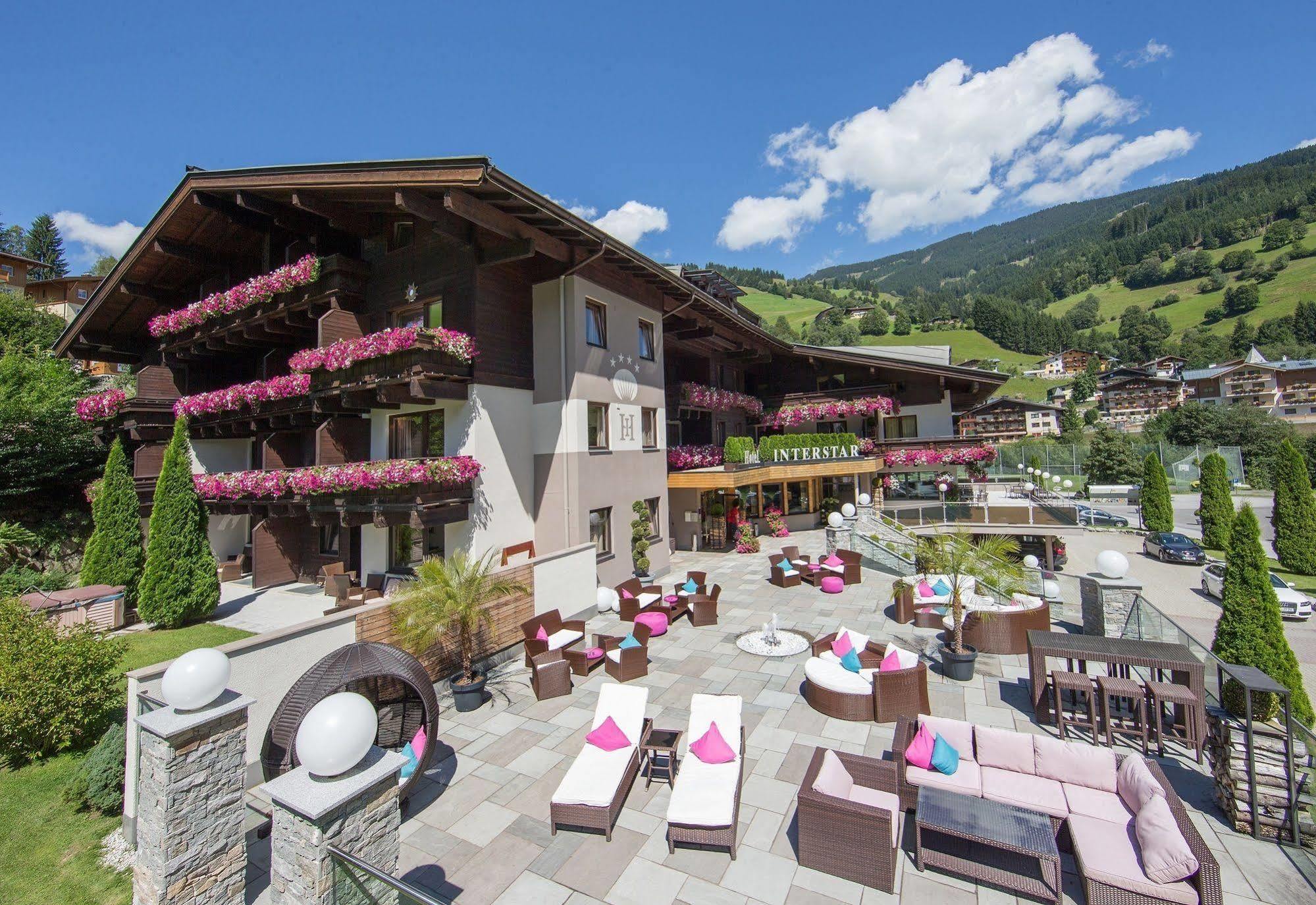 Hotel Interstar Saalbach-Hinterglemm Exterior photo